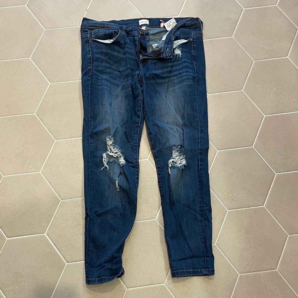 Adorable stretch jeans size 11